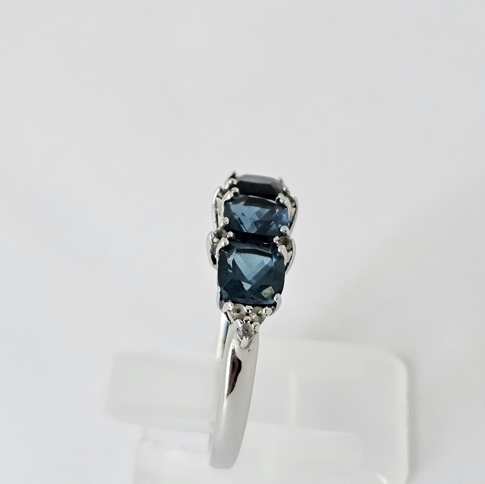 Genuine London Blue Topaz Ring 💍 in Sterling Silver Size 7! 💙 - Picture 10 of 10